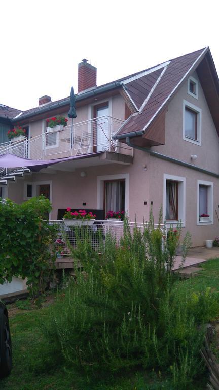 Bertalan Apartman Vonyarcvashegy Zewnętrze zdjęcie