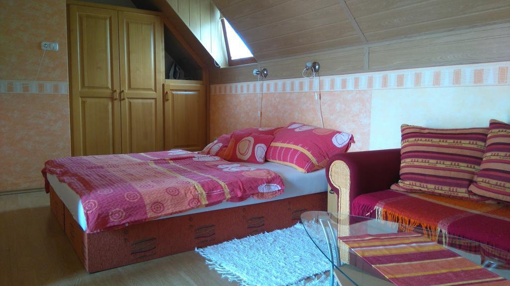Bertalan Apartman Vonyarcvashegy Zewnętrze zdjęcie